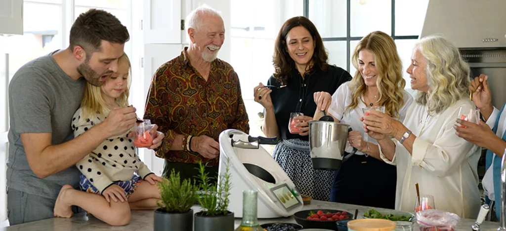 משפחה סביב התרמומיקס