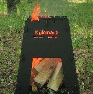 מדורת גריל ניידת עם עץ