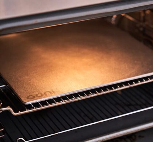 בתוך התנור משטח ברזל אפיה אוני גודל 34 סמ Ooni Pizza Steel 13