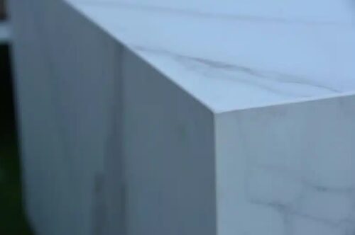 ⁦שולחן אש Elementi Carrara Porcelain⁩ – תמונה ⁦3⁩