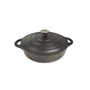 סוטאז' צרפתי עם מכסה 28 ס''מ מברזל יצוק מצופה אמייל מבית CARNE בצבע שחור